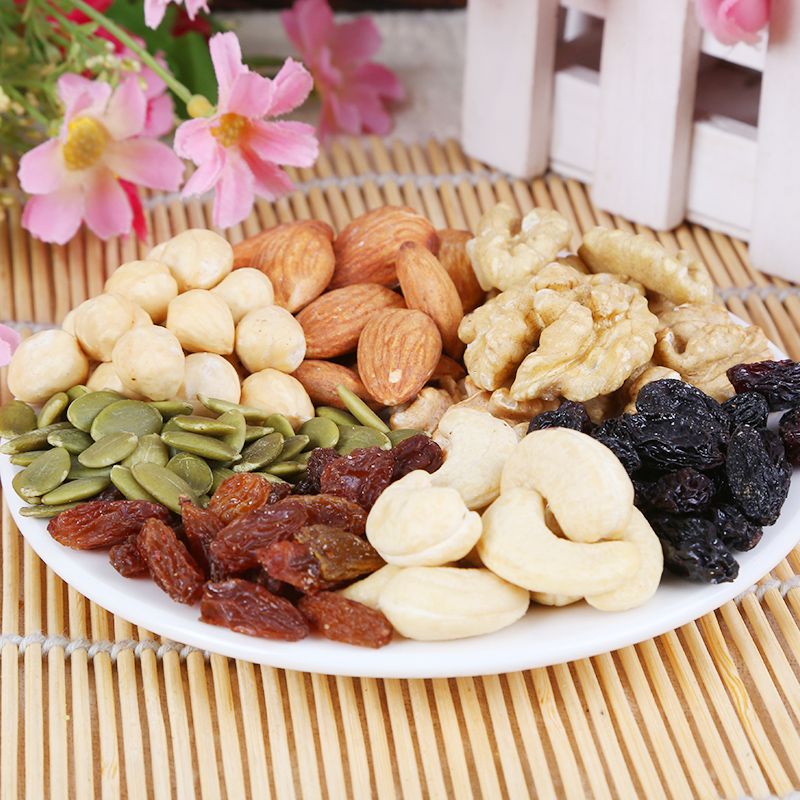 每日坚果礼盒30包混合什锦果仁大礼包雪花酥材料综合坚果休闲零食