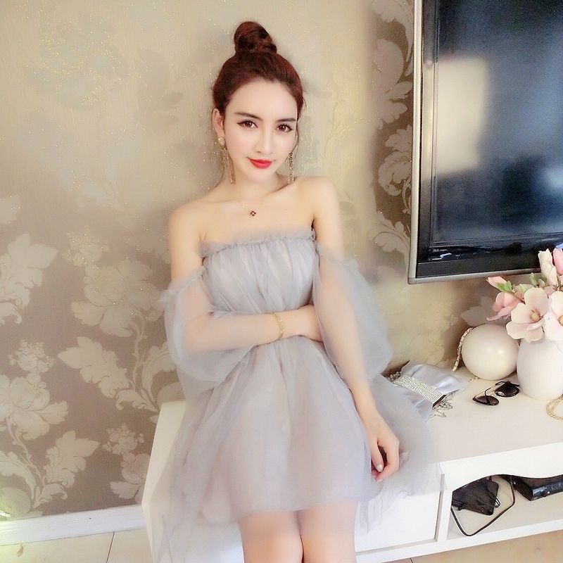 仙美女主播夏天短裙衣服2020新款抹胸性感一字肩蓬蓬网纱连衣裙潮