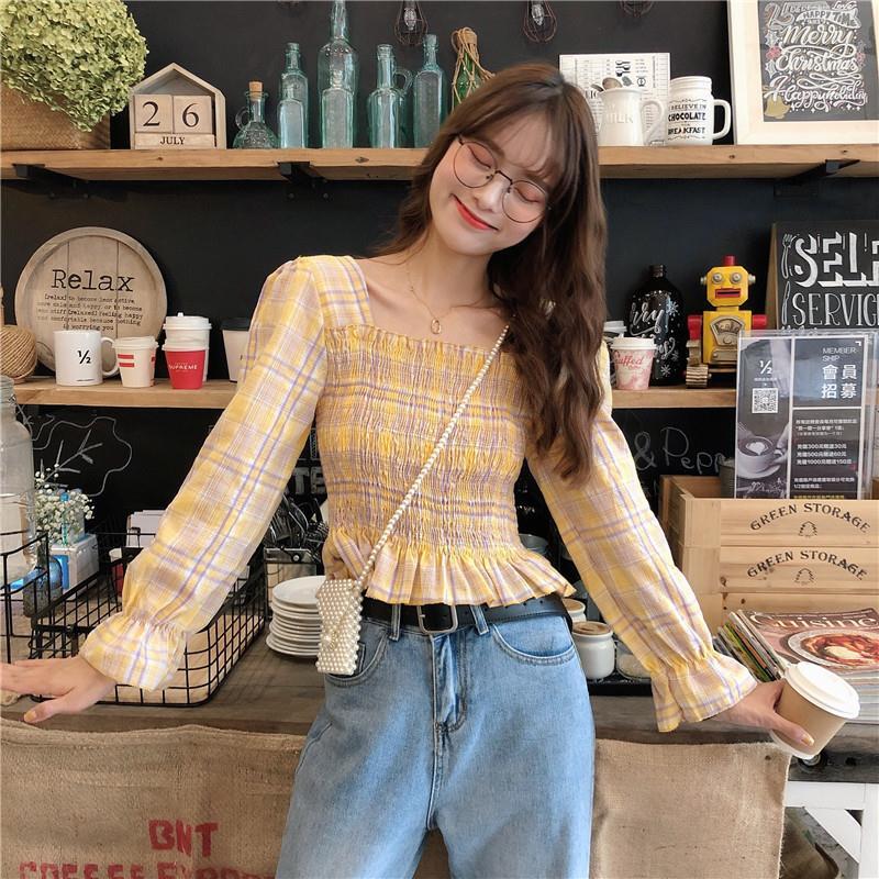 New design in early autumn: a small number of pleated waist, showing thin, revealing collarbone, square collar, Long Sleeve Plaid top