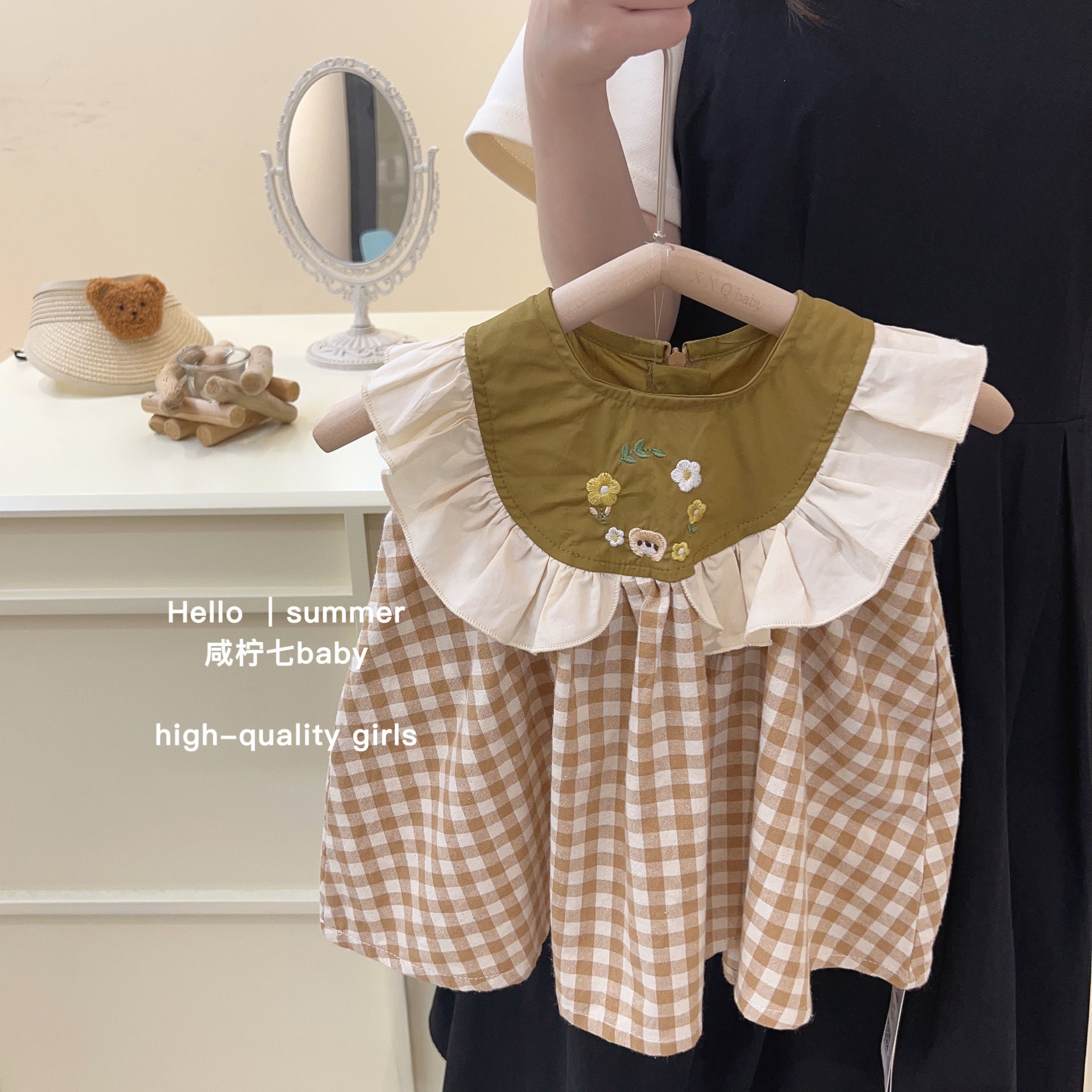 Infant girl baby dress girl summer new fashion plaid skirt children Korean version thin vest skirt