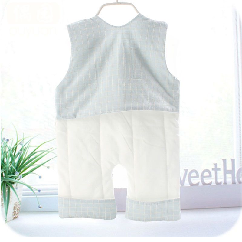 Spring and summer baby quilted apron baby cotton kick-proof quilt boys and girls half back quilted belly pajamas belly circumference