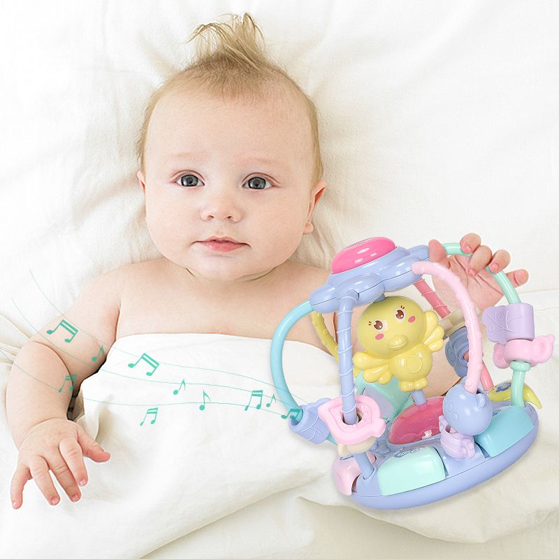 婴儿几个月会抓玩具 419eb4d4714790b8f1ab0aba81822320.jpeg