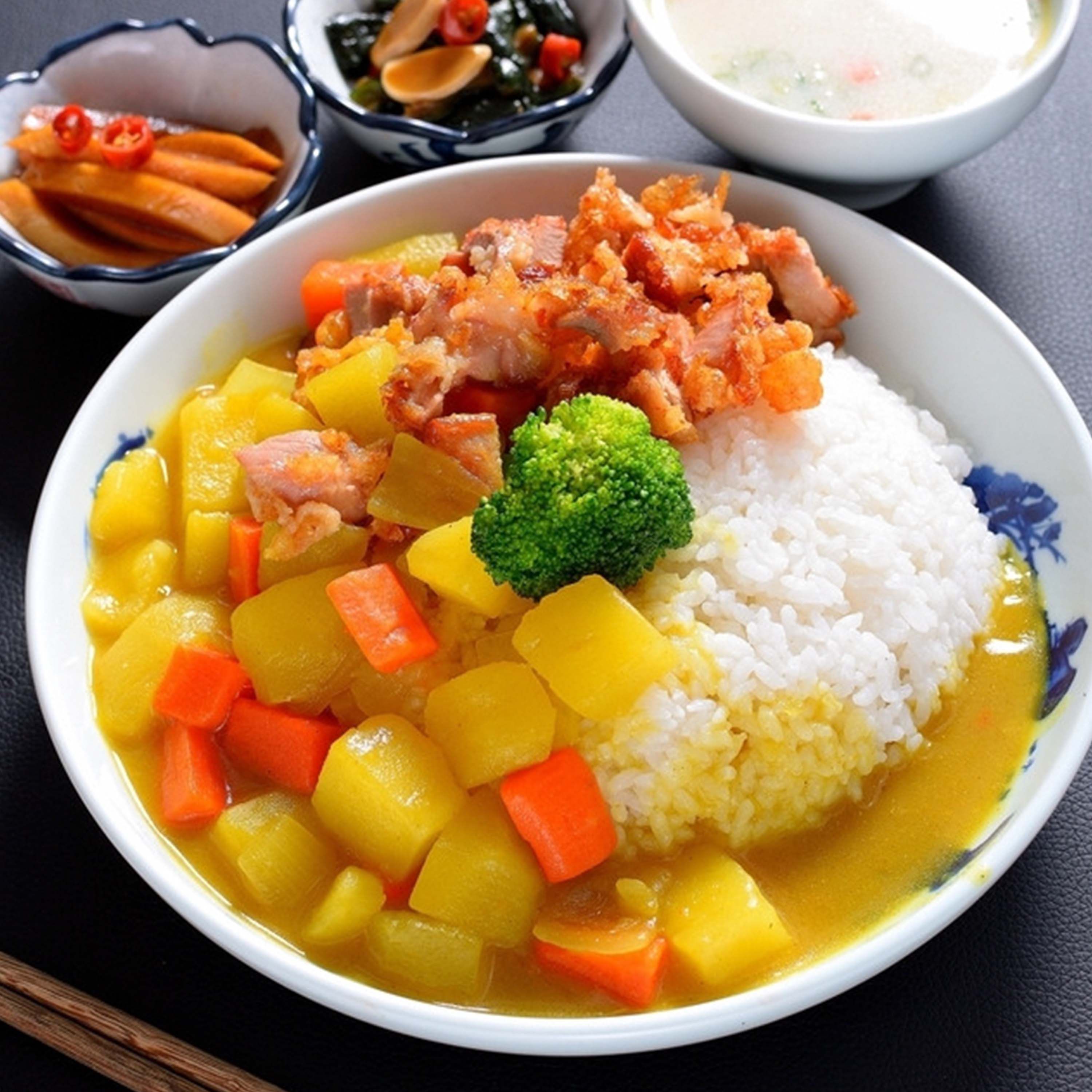 好侍咖喱百梦多咖喱块咖喱酱咖王100g日式咖喱调味料盒装味道可选