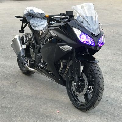 小忍者摩托车跑车战隼150cc到400cc双缸水冷电喷公路赛地平线机车