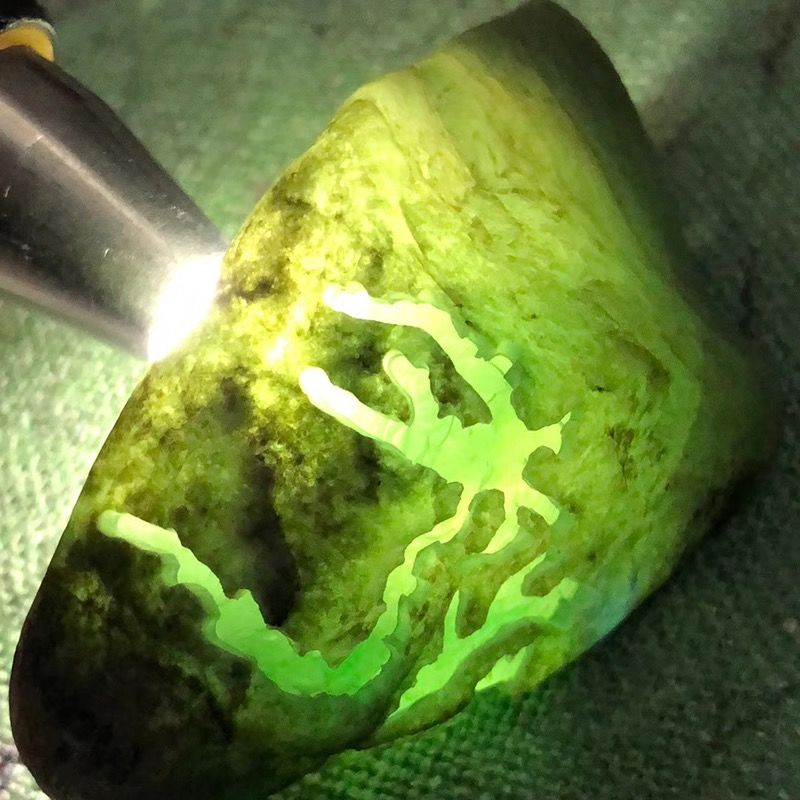 专业照玉石专用鉴定强光手电筒照石头看翡翠原石验文玩珠宝鉴宝灯