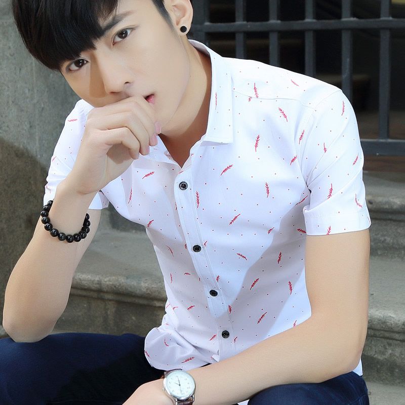 Summer men's collar short sleeve shirt men's breathable Korean fashion men's shirt casual printed feather shirt