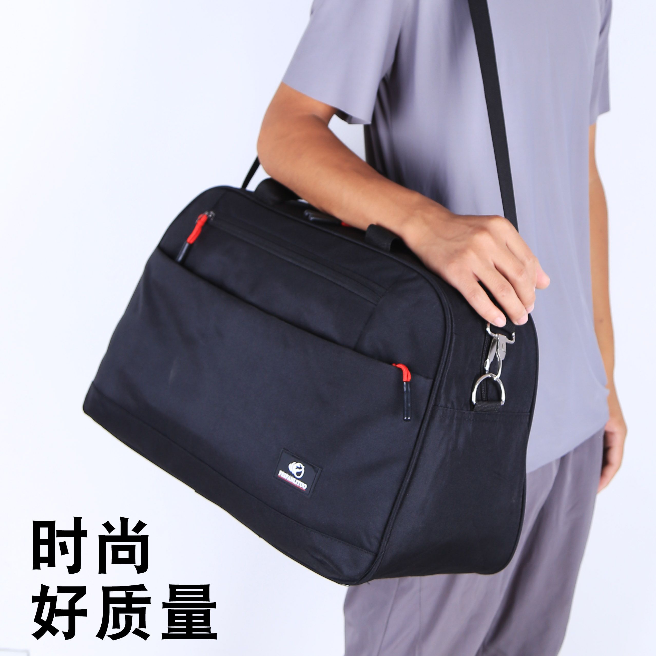 时尚运动手提旅行包女士行李袋韩版健身装衣服旅游出差单肩背包