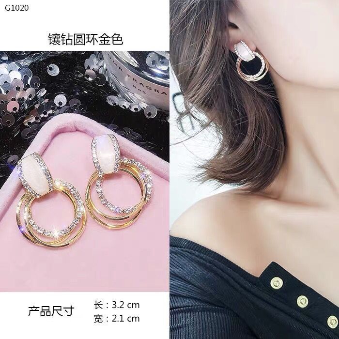 [Buy one get three free] Korean version of hypoallergenic exaggerated rhinestone long style personality tassel earrings earrings earrings earrings earrings women