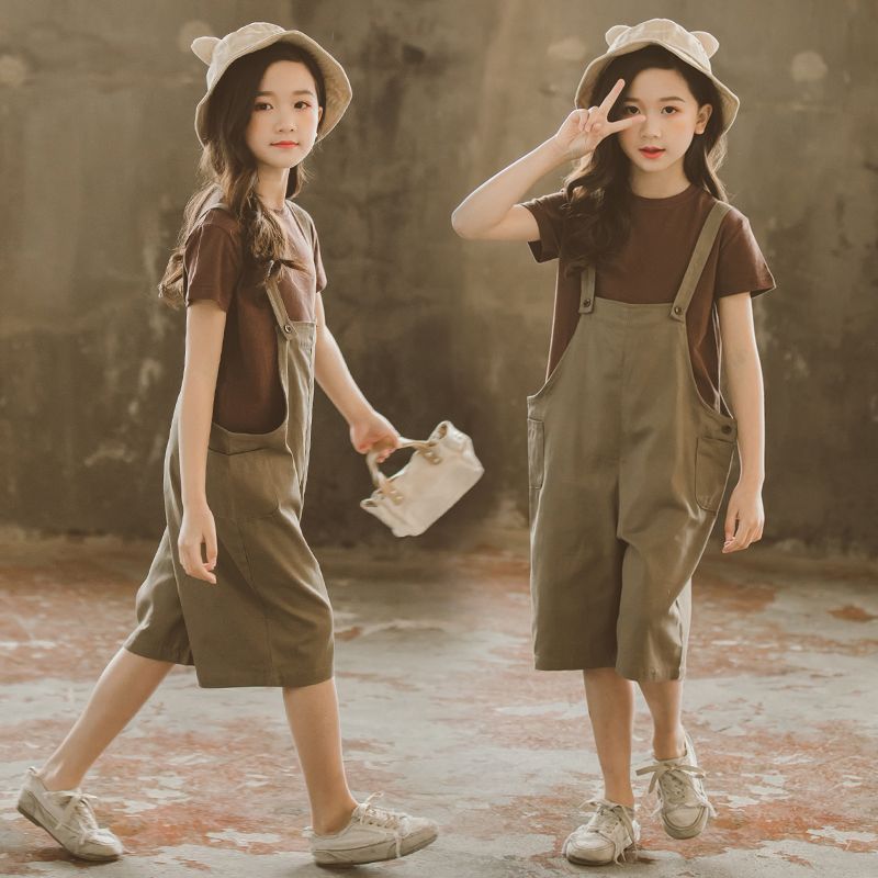 Girls' summer suit 2019 new middle school children's short sleeve children's fashionable two piece set girls' foreign style Suspenders