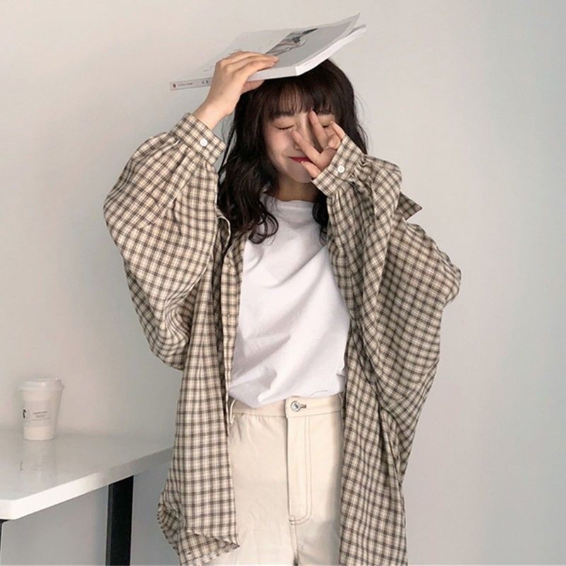 Super hot shirt female student Korean version loose all-match ulzzang Harajuku style bf long-sleeved plaid top coat thin