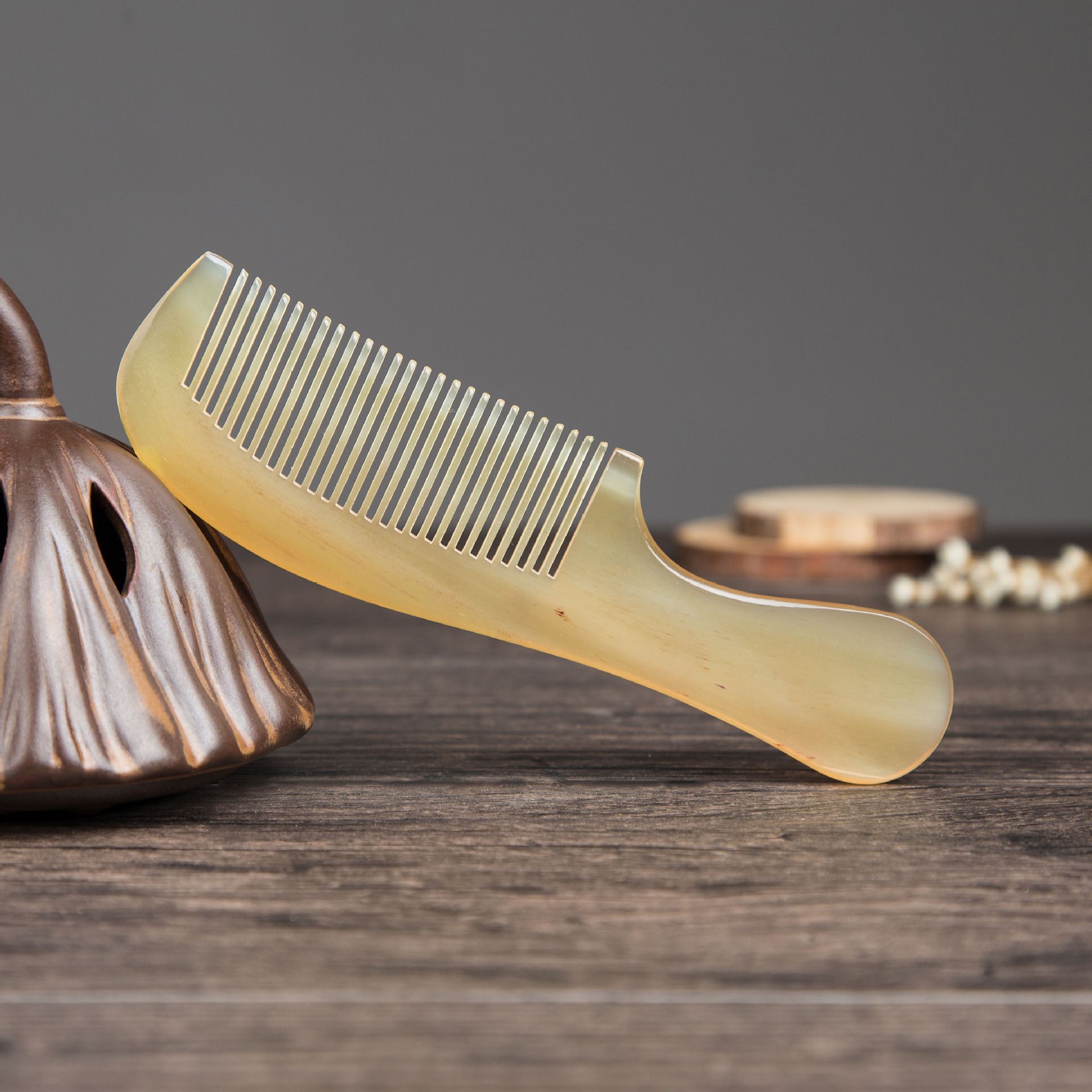 纯天然牛角梳子正品家用防静电密齿美发檀木梳按摩梳女礼品套装