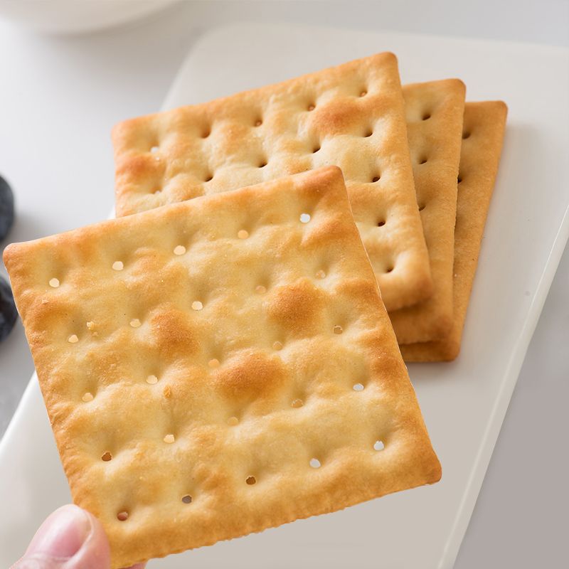 每日生机燕麦咸脆饼干方块苏打饼袋装办公室零食品小吃代餐300g