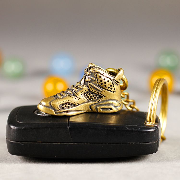 创意黄铜金属运动鞋挂件铜篮球鞋靴子钥匙扣挂件吊坠配饰礼物ZZX