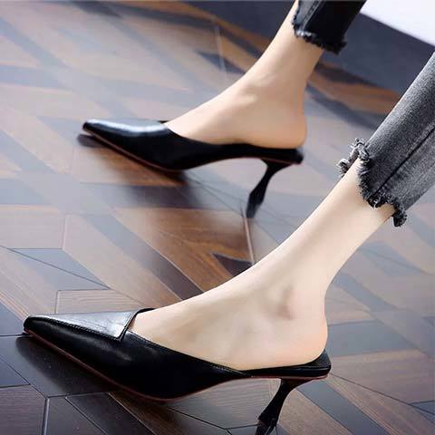 Simple temperament Baotou medium heel pointed slippers women sandals 2020 summer Korean version versatile commuter Stiletto High Heels