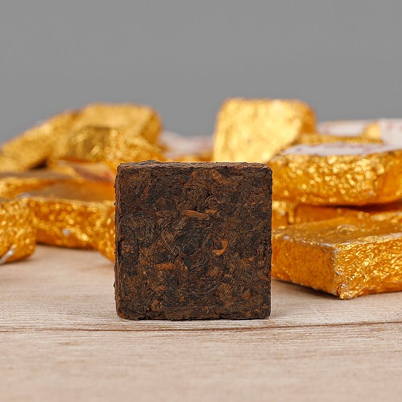 云南陈年普洱茶熟茶小金砖迷你小沱茶小饼茶叶
