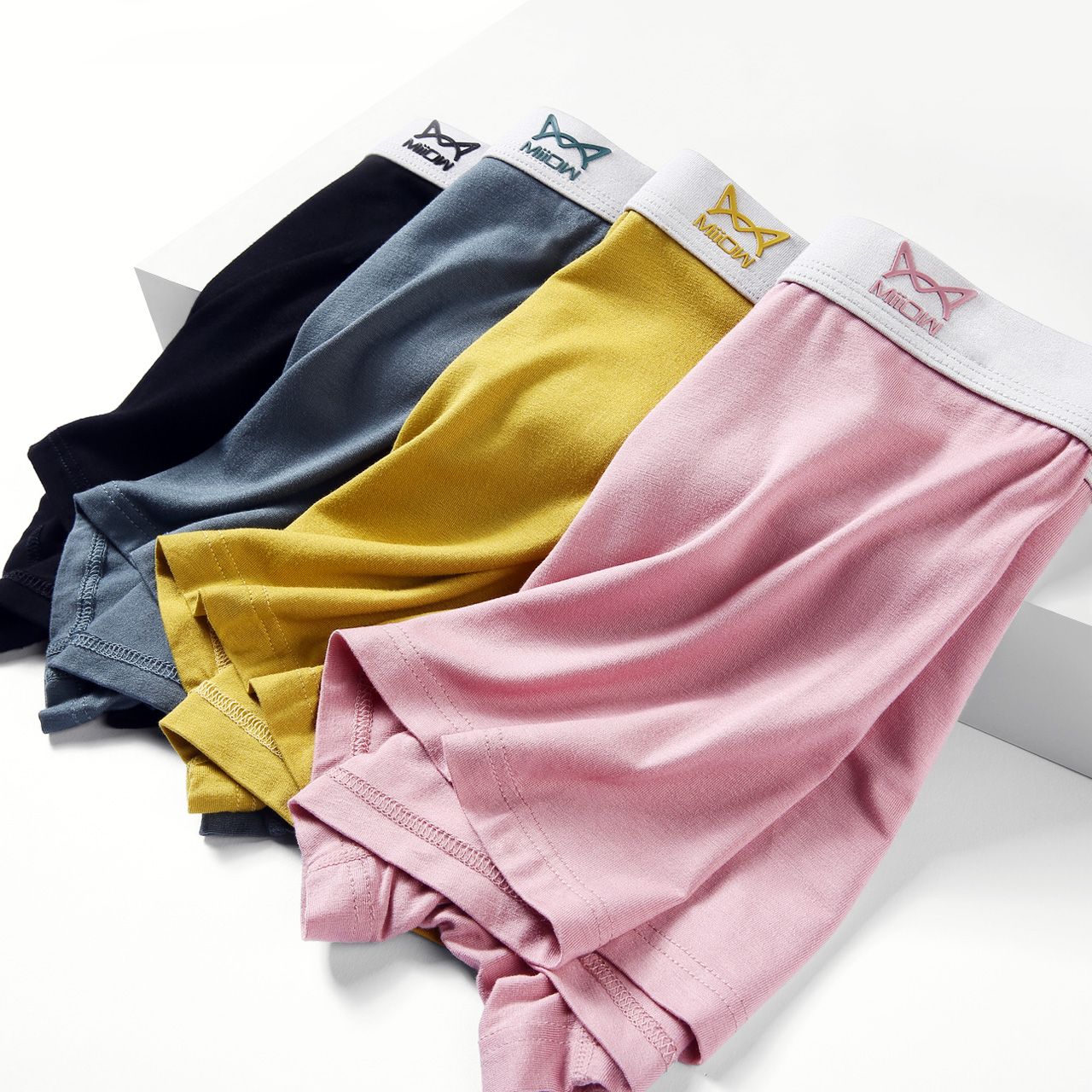 猫人裸感平角内裤男士莫代尔棉透气抗菌四角裤性感成人短裤头男生