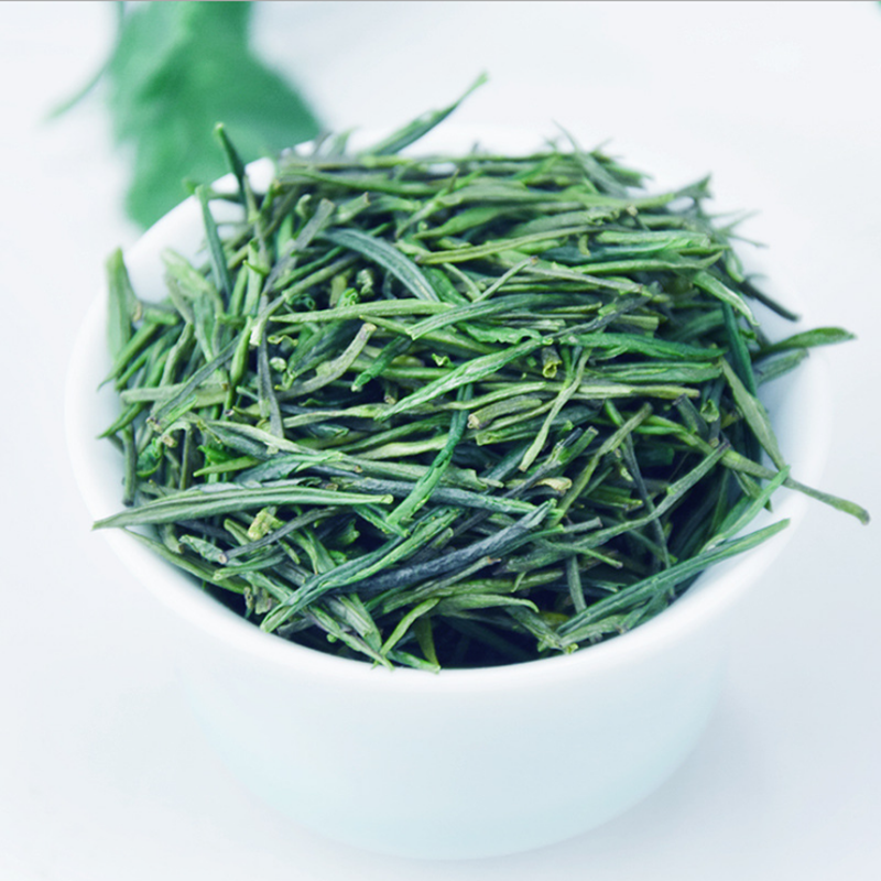 2019年新茶雀舌绿茶特级明前嫩芽高山茶四川茶叶峨眉山100克罐装