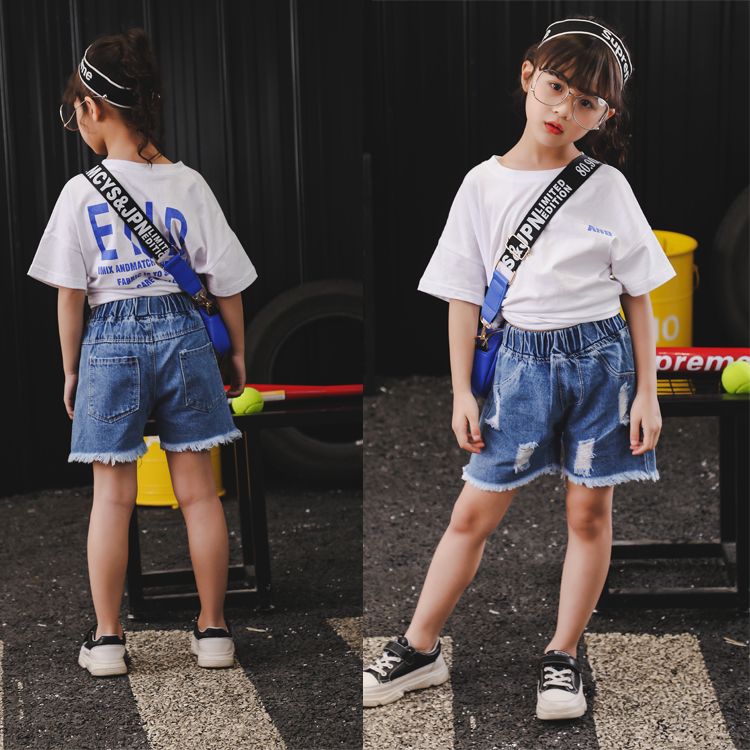 Girls' shorts summer new baby pants 2020 thin children's pants children's Pants Medium and large children's outer jeans 12