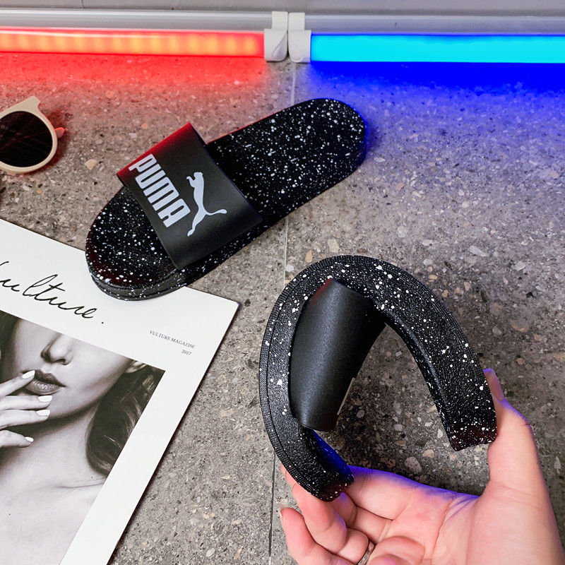 New summer slippers for men to wear students' Korean slippers for women's fashion