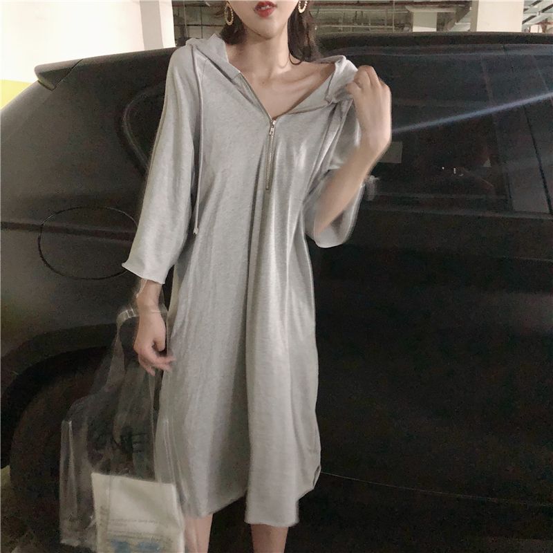 Fat mm300kg dress for women's new summer 2019 Korean version loose and thin 7 / 3 sleeve hooded mid length skirt