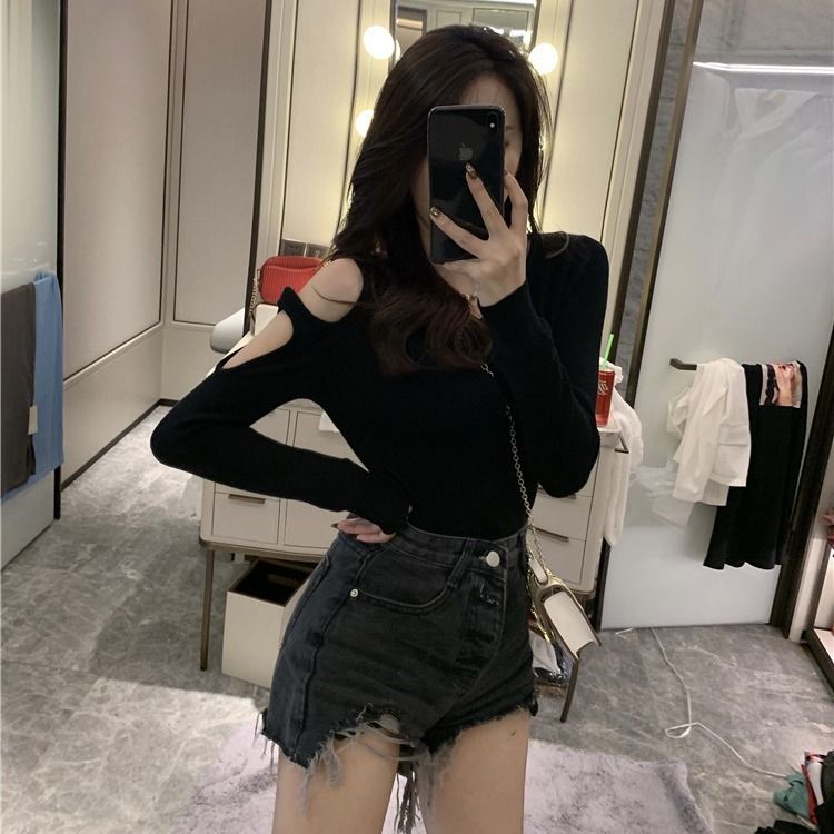 Spring and autumn fashion temperament thin black sexy off-shoulder t-shirt ladies long-sleeved tight-fitting lining bottoming shirt summer