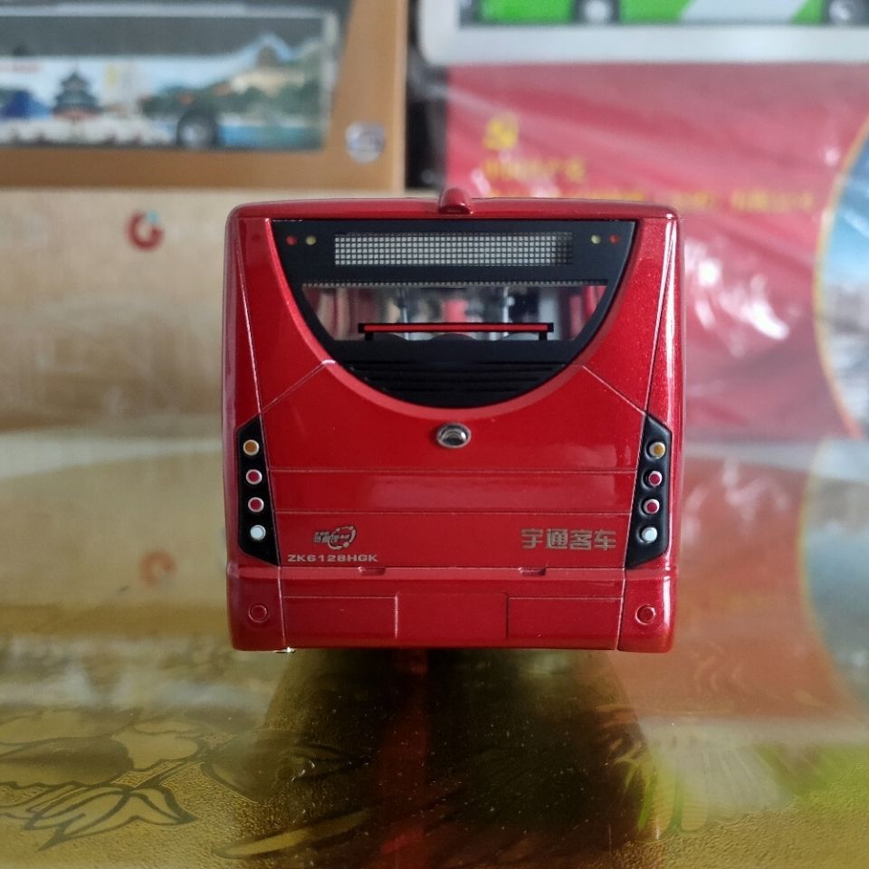 1:42宇通zk6128hgk低地板城市公交车模型 宇通客车模型