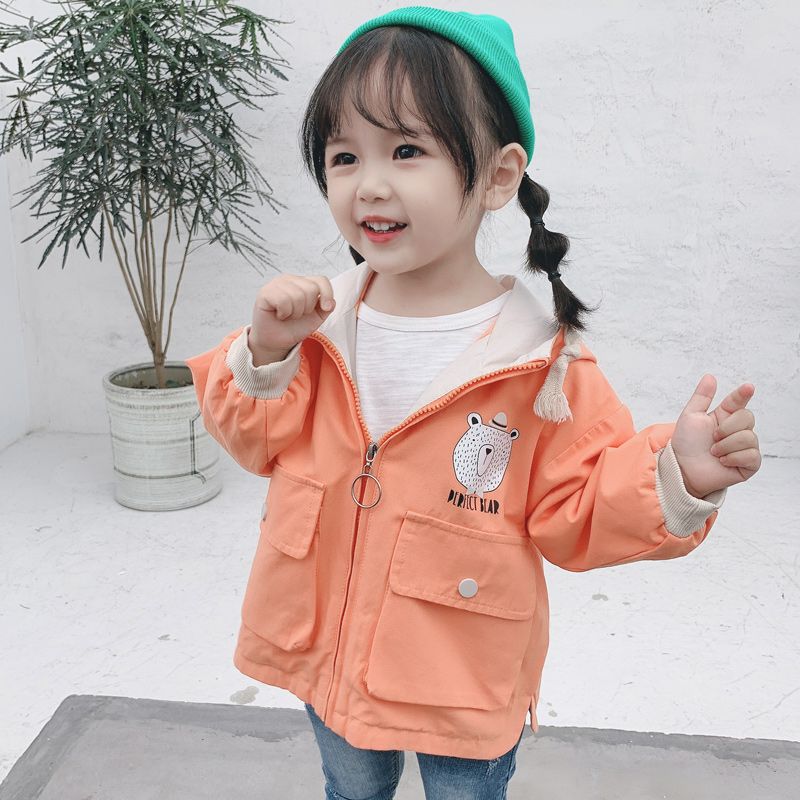 Baby coat girl spring and autumn clothes foreign style 1-3-5 years old 6 girls windbreaker baby children Princess cartoon top Han banchao