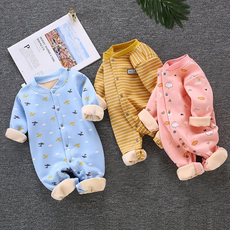 Baby's bodysuit winter plush and thickened warm Romper, boys and girls sleeping clothes, newborn climbing clothes, 0-1 years old