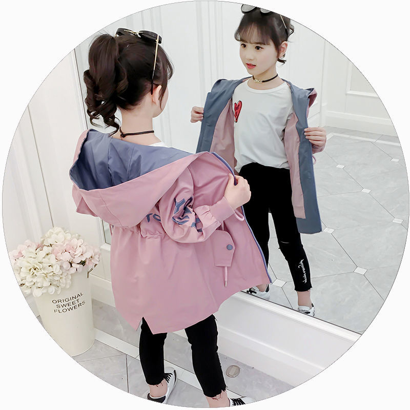Girl's wear spring and autumn winter windbreaker 2019 new Korean children's foreign style coat little girl's medium long fashionable top