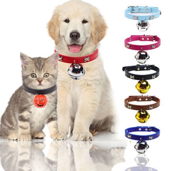 Bone collar with big bell, 4cm in diameter, cute and super cute, can wear traction rope, pet dog and cat accessories