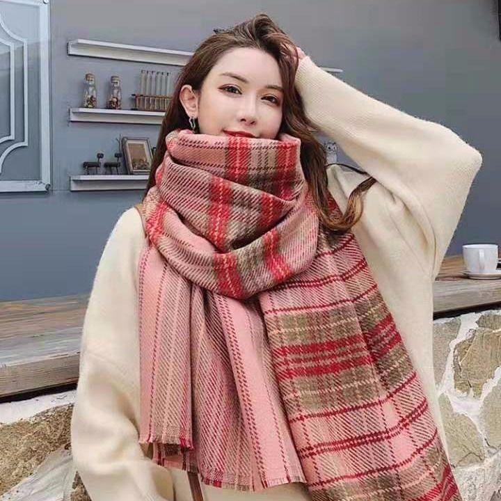 女生围巾一般多少钱 686c4fcc-7d38-4d69-a2f2-c67067ce3956.jpg