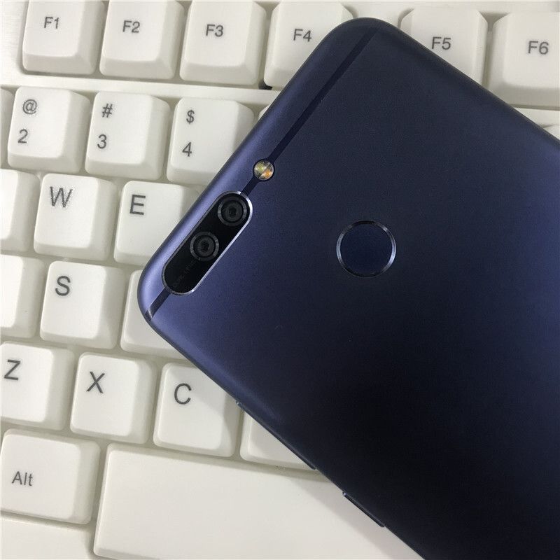 二手手机华为荣耀 51374b53-1730-4493-9a7e-112939c60db9.jpg