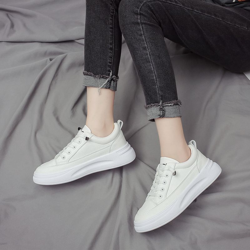 Small white shoes women's 2021 new autumn Korean version all-match Hong Kong style student board shoes thick bottom increased women's shoes net red cotton shoes
