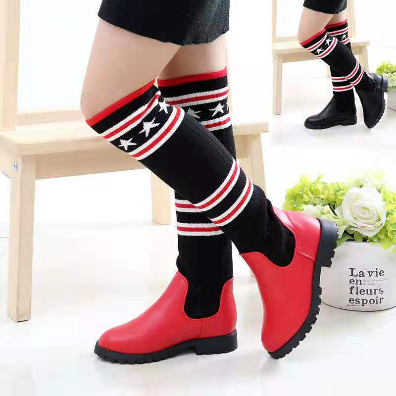 怎么搭配长靴子儿童 10ca5294-0cbb-4d96-9279-eeae546e9cf2.jpg