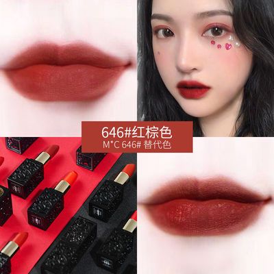 正紅色
