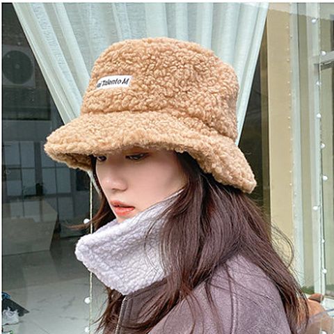 Children's Korean version student autumn and winter new lamb fur warm fisherman's Hat Baby Star hat basin hat