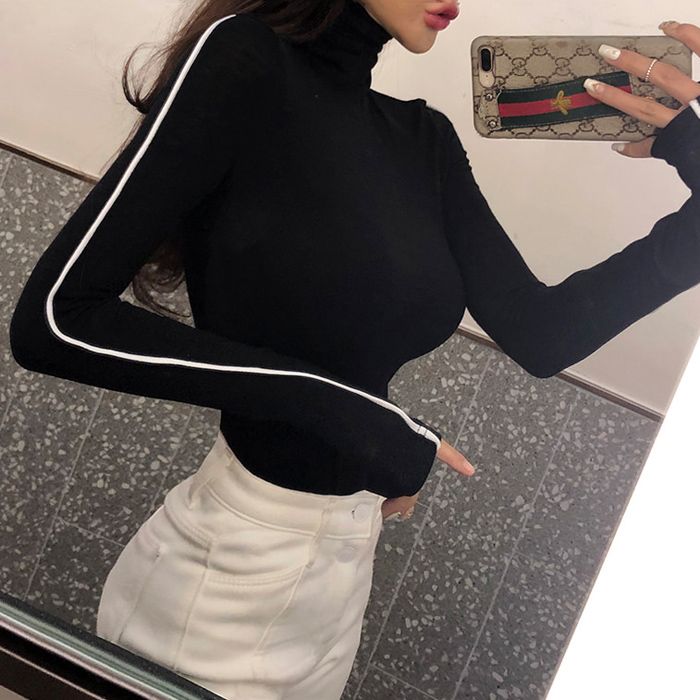 Spring and autumn students' high-necked long-sleeved t-shirt ladies temperament black tight-fitting chest pile collar bottoming shirt winter