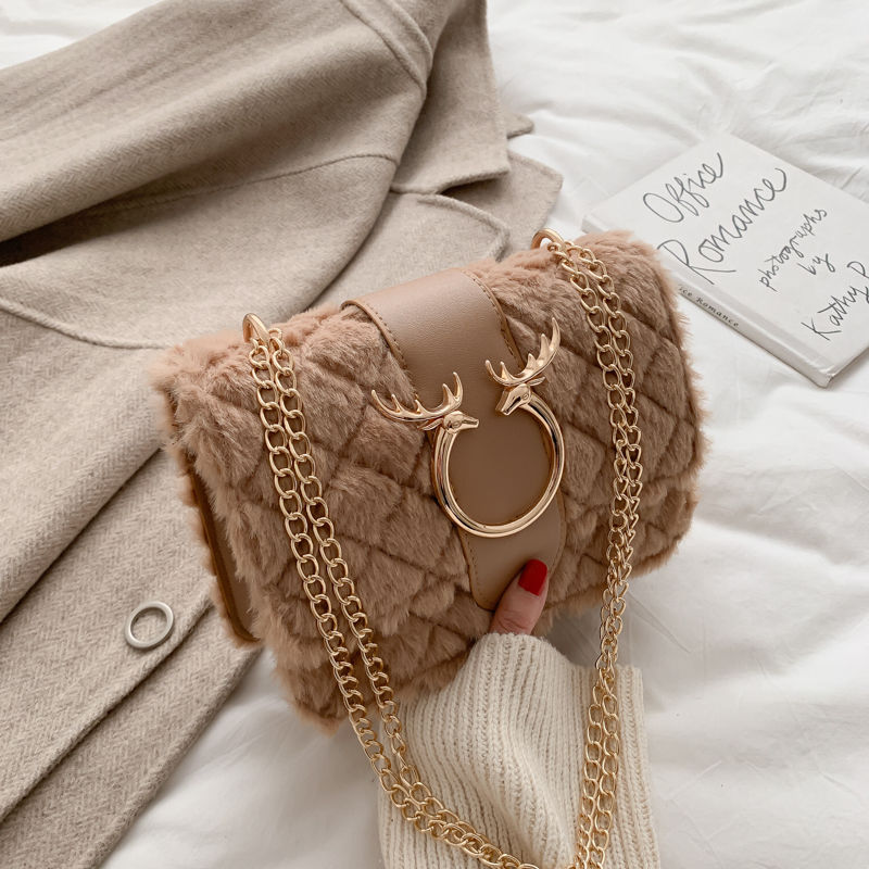 Advanced sense bag women's 2019 new fashion versatile chain bag lamb Plush single shoulder bag foreign style messenger bag