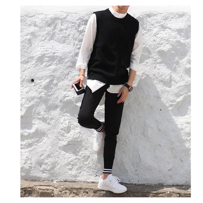  Spring and Autumn Black Casual Knitted Vest Hair Stylist Vest Round Neck Sleeveless Sweater Plus Fleece Warm Knitted Sweater