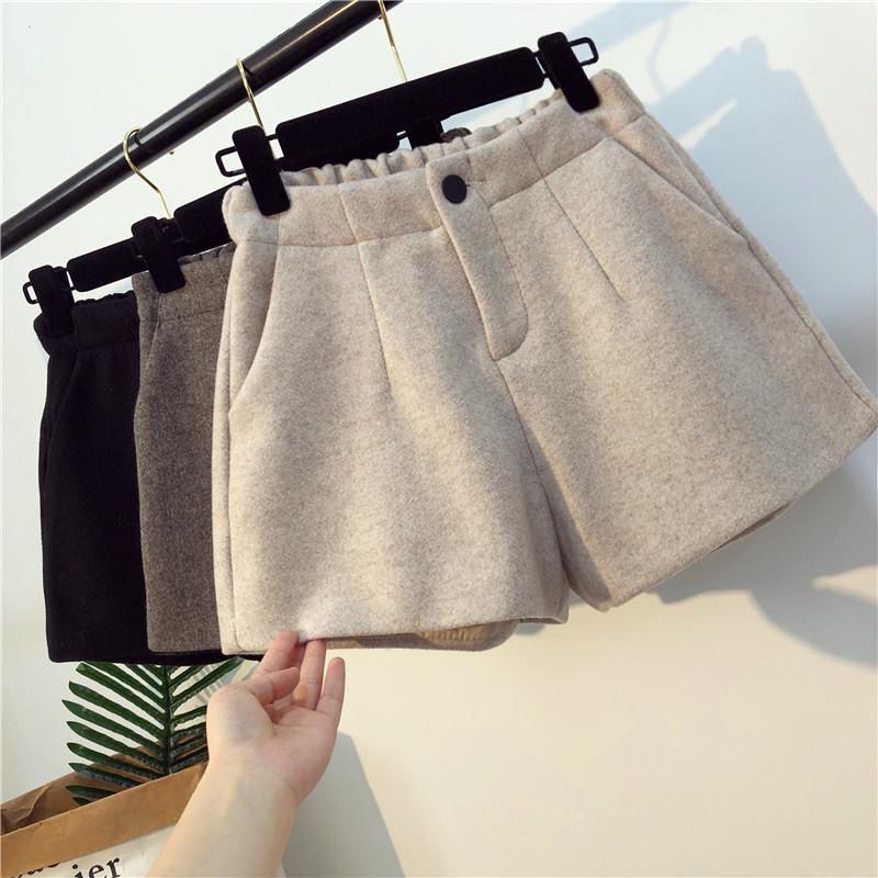 Autumn and winter 2019 new Korean version of thin and loose high waist A-line wide leg shorts for children