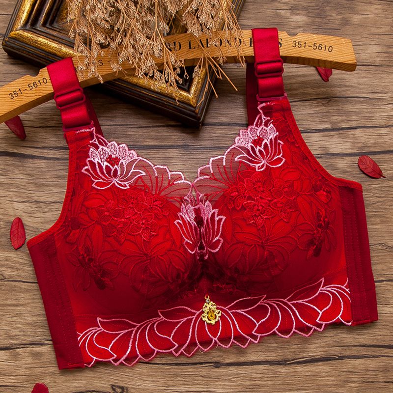 Birth year wedding season bright red festive lace with side breasts small chest support no steel ring bra anti-sagging adjustment type