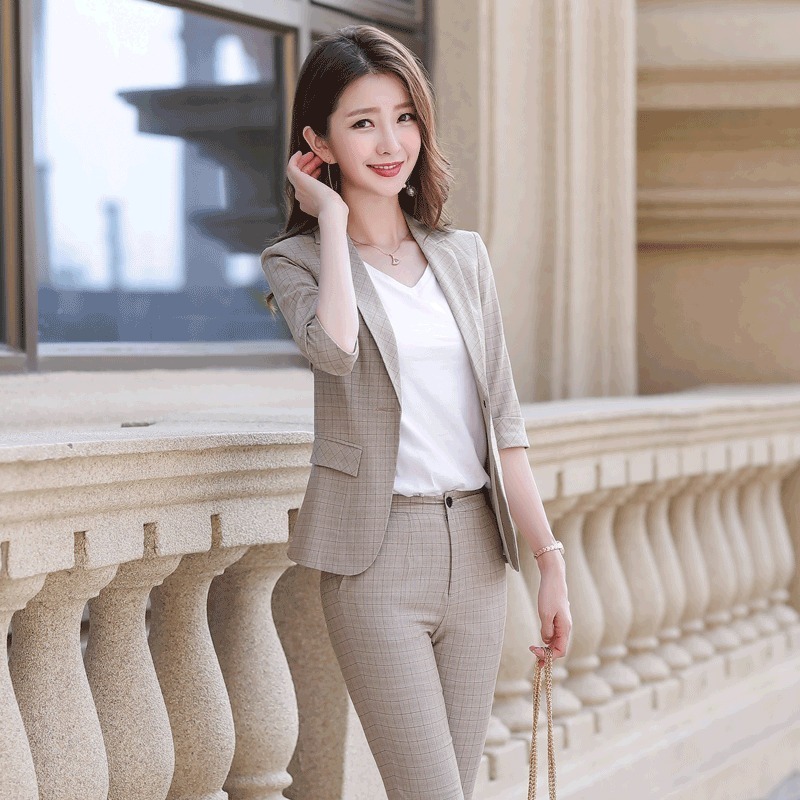 小西装外套女格子春季新款韩版英伦网红休闲短西服时尚套装潮