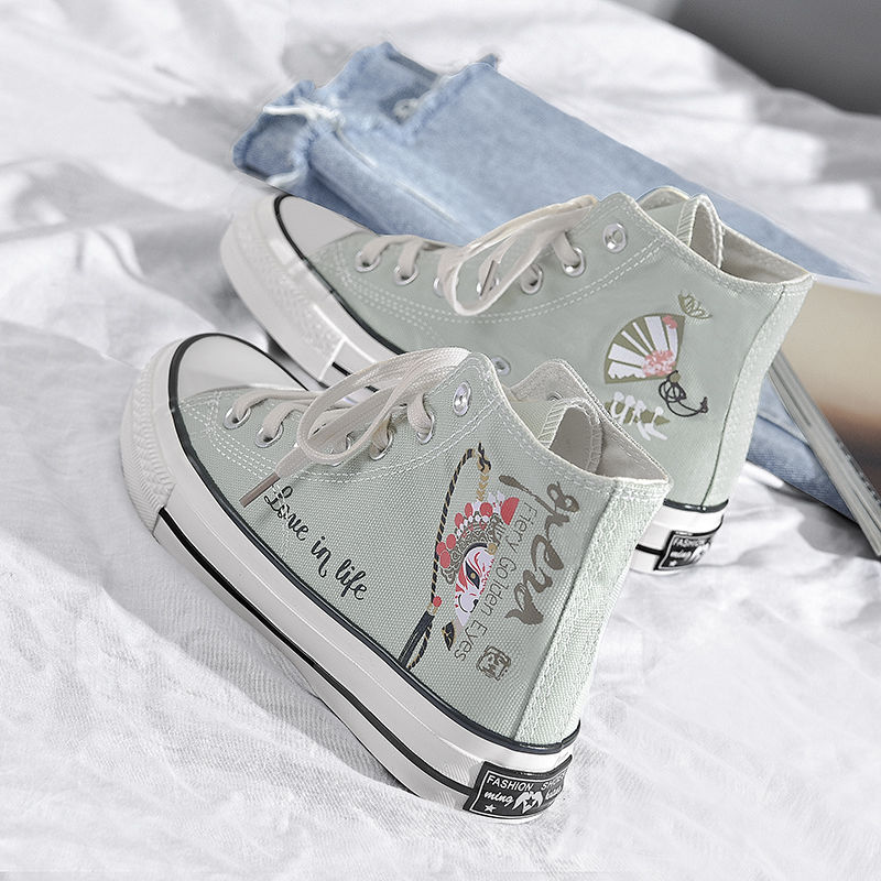 Spring 2020 female Korean version of ulzzang high top canvas shoes fashion students low top versatile net red ins board shoes