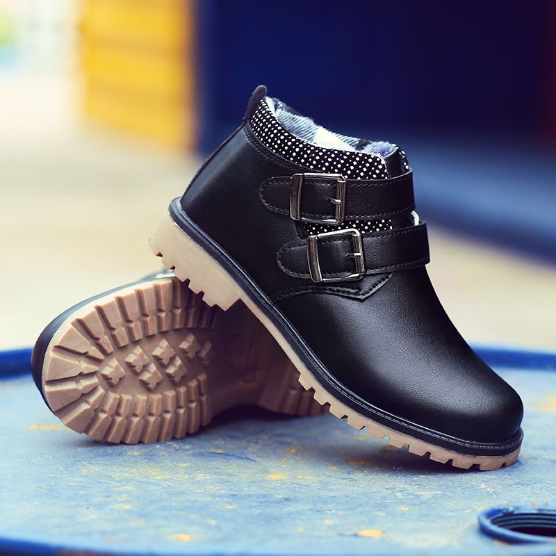 品质休闲鞋防水 859e6137-2897-4702-8f47-14c5a56a0037.jpg