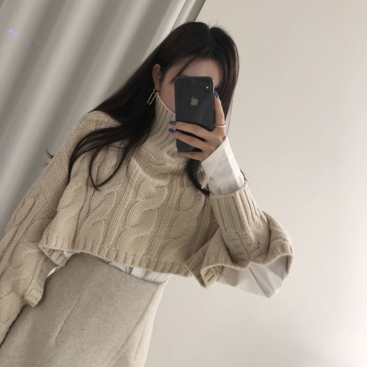 One two piece suit 2020 new women's Spring Fashion Hong Kong style retro chic sweater Korean half Skirt Set