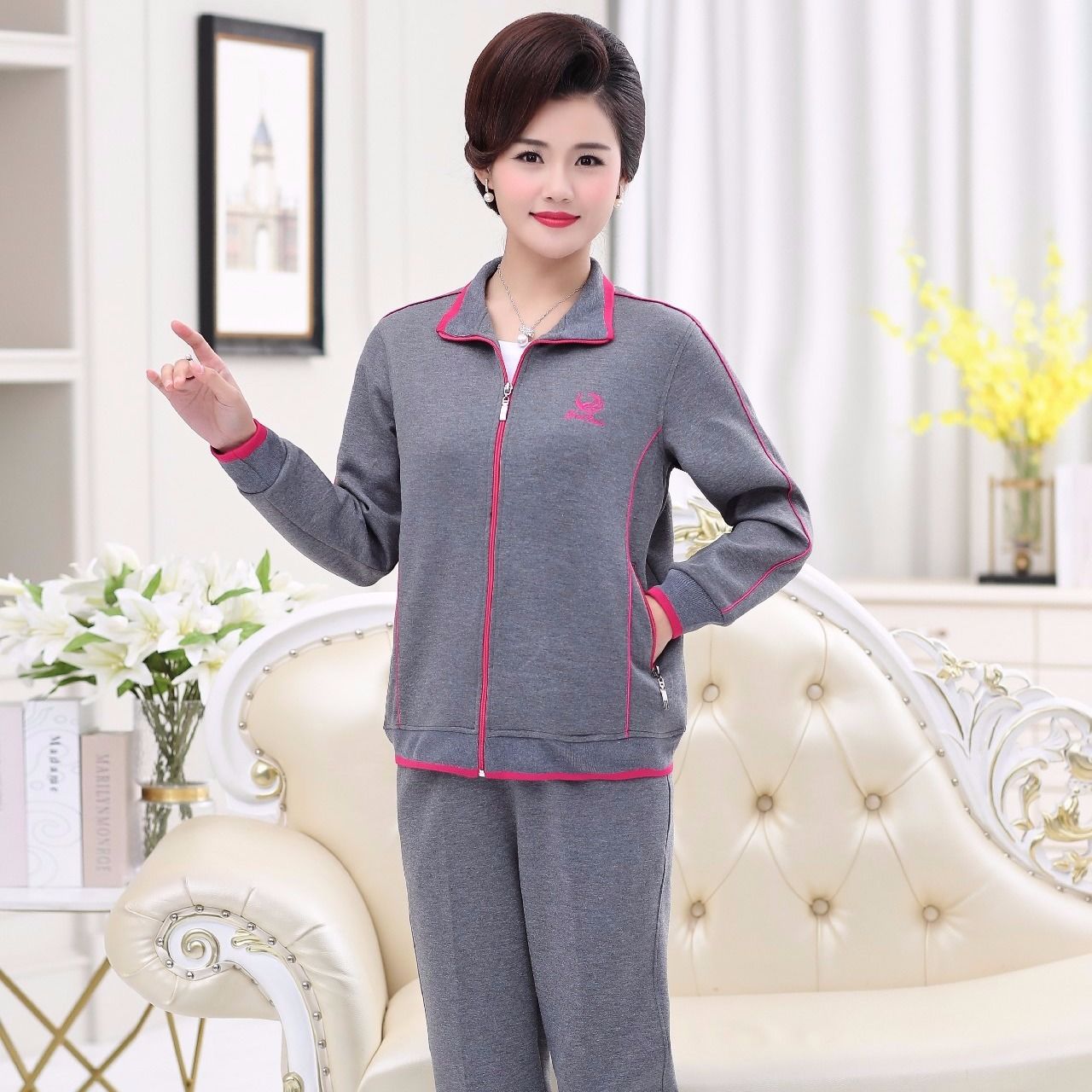 春秋季中老年女士运动套装加肥加大码两件套中年妈妈休闲装运动装