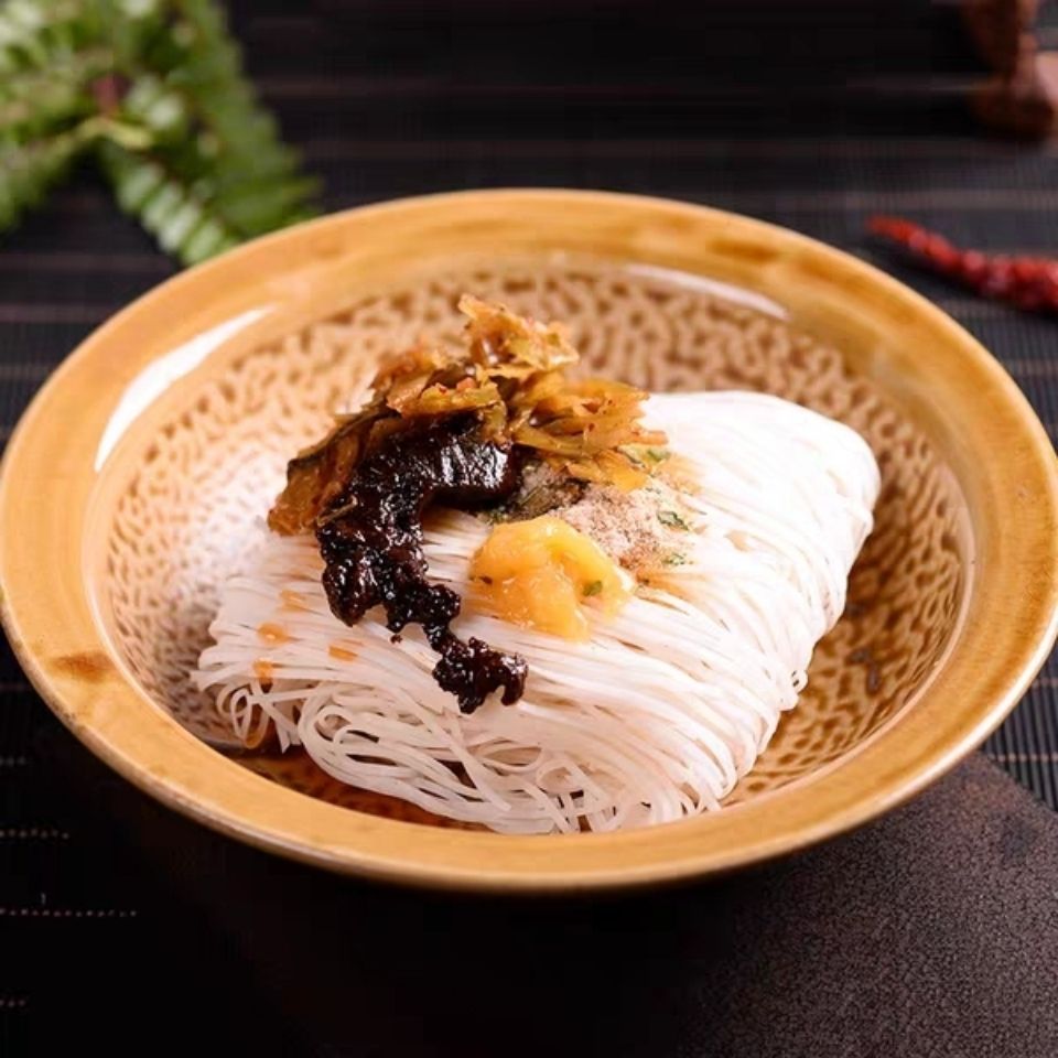 曲靖蒸饵丝2斤新鲜细饵丝云南特产饵块方便饵丝速食早餐食品小袋