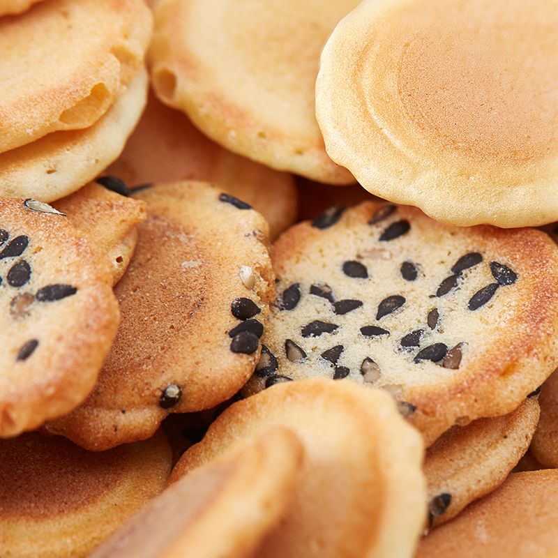 徐福记小丸煎饼干儿童零食香薄脆办公室休闲食品好吃早餐整箱批发