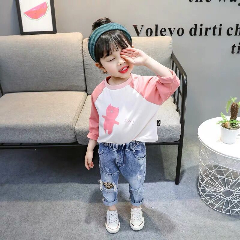 Girls Spring and Autumn Jeans Western Style Korean Fashionable Spring Dress 2023 New Children's Children's Loose Boys' Pants