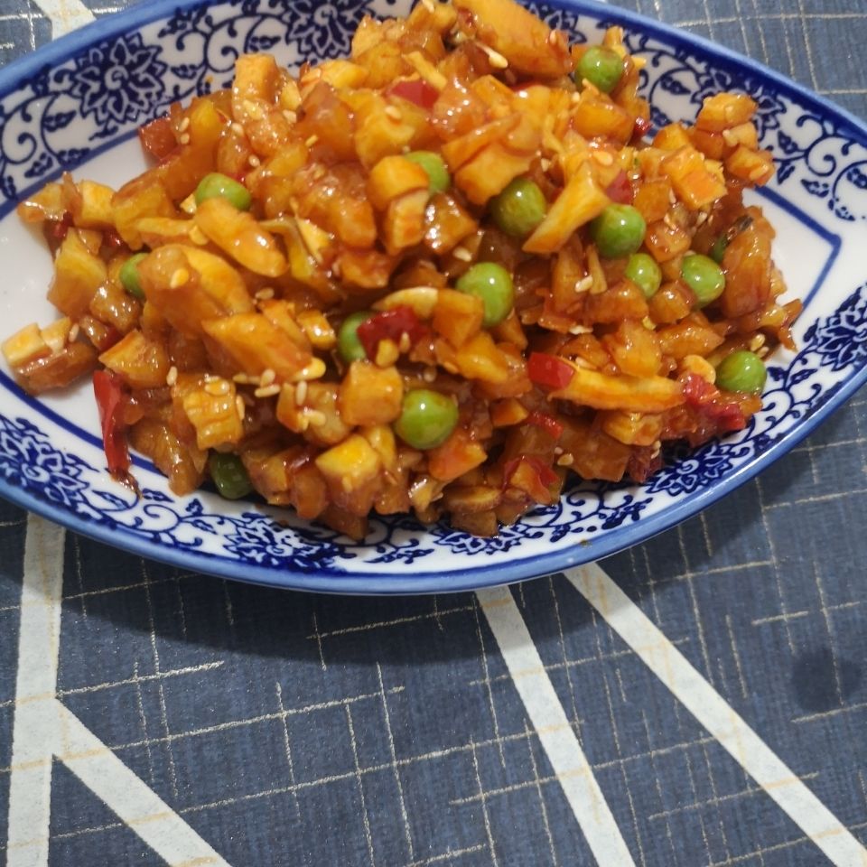 五仁酱丁 小菜 早餐菜  下饭菜 红油萝卜丁八宝酱菜8斤一箱餐饮用